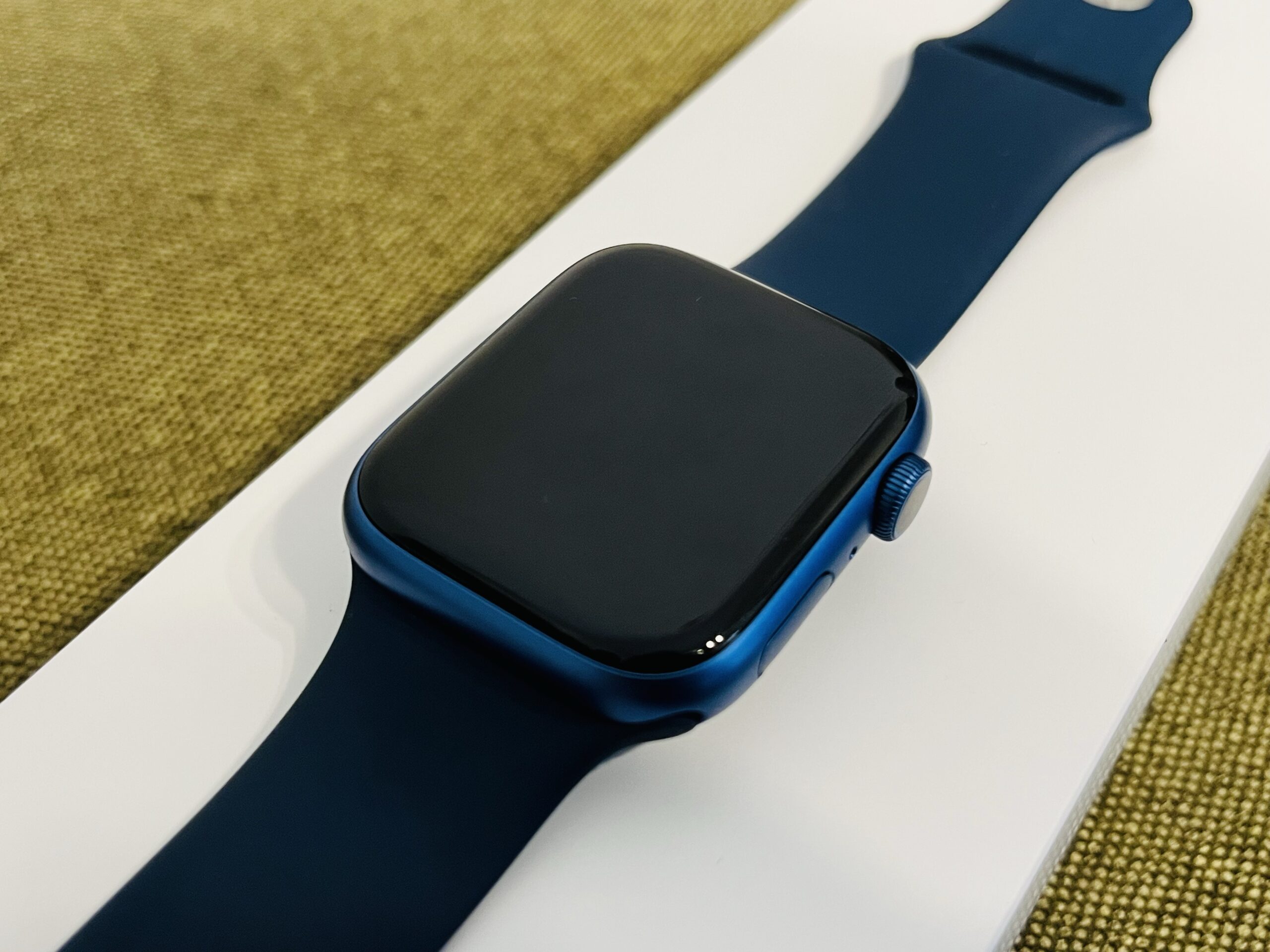 Apple Watch7の開封レビューしてみた｜付属品（同梱物）も紹介します。