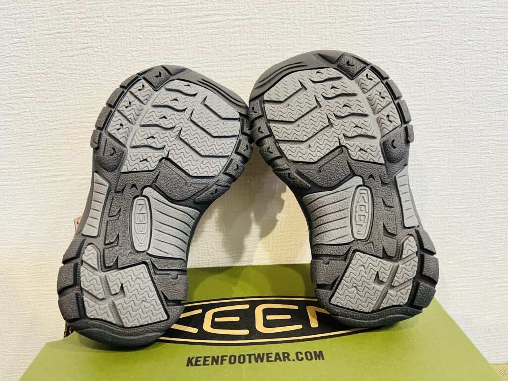 KEEN(キーン)のサンダルはキッズも優秀！ベニスH2をレビュー